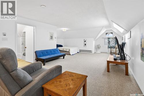 70 Stadacona Street W, Moose Jaw, SK 