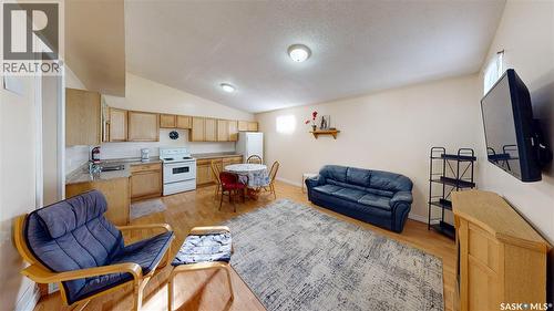 827 15Th Avenue, Regina, SK - Indoor