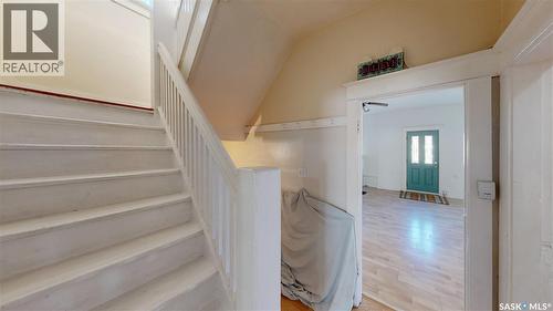 827 15Th Avenue, Regina, SK - Indoor Photo Showing Other Room