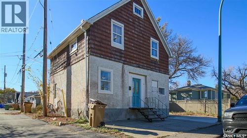 827 15Th Avenue, Regina, SK - Outdoor