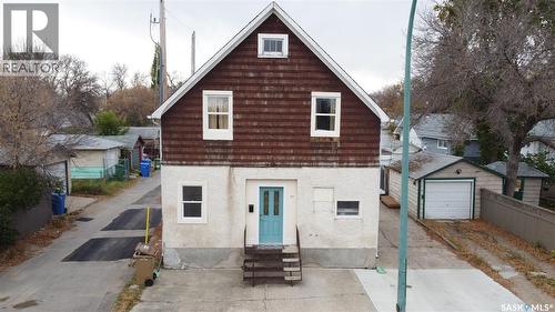 827 15Th Avenue, Regina, SK - Outdoor With Facade