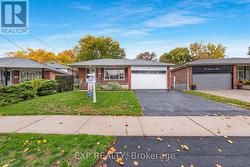 28 AVIEMORE DRIVE  Toronto, ON M9L 2L5