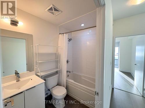1502 - 20 Shore Breeze Drive, Toronto, ON - Indoor Photo Showing Bathroom