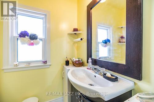 183 Conant Street, Oshawa (Lakeview), ON - Indoor Photo Showing Bathroom
