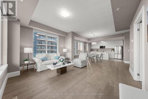 802 - 73 Arthur Street, Guelph (St. George'S), ON - Indoor Photo Showing Living Room