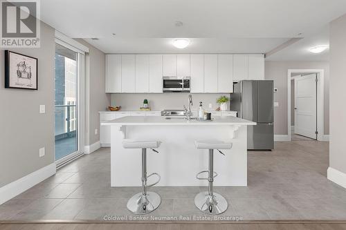 802 - 73 Arthur Street, Guelph (St. George'S), ON - Indoor Photo Showing Kitchen With Upgraded Kitchen