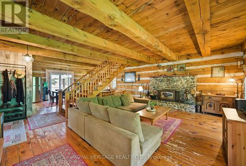 192 Gleason'S Corner Road, Alnwick/Haldimand, ON - Indoor With Fireplace