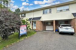 4 - 2451 BRIDLETOWNE CIRCLE  Toronto, ON M1W 2Y4