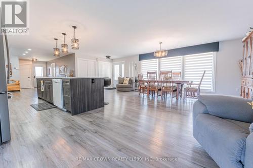 85 Avenue Road, Kapuskasing, ON - Indoor