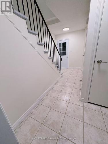 68 Hendon Road, Markham, ON - Indoor Photo Showing Other Room