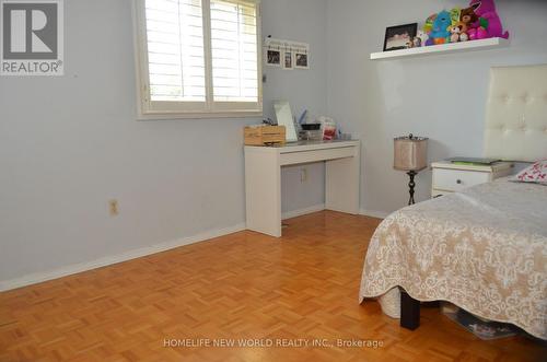 77 Nadia Avenue, Vaughan, ON - Indoor Photo Showing Bedroom
