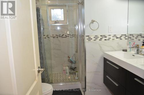 77 Nadia Avenue, Vaughan, ON - Indoor Photo Showing Bathroom