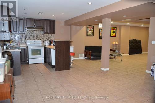 77 Nadia Avenue, Vaughan, ON - Indoor Photo Showing Kitchen