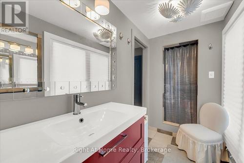 9658 Second Line, Milton, ON - Indoor Photo Showing Bathroom