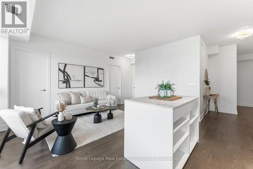 708 - 38 Cameron Street, Toronto, ON - Indoor