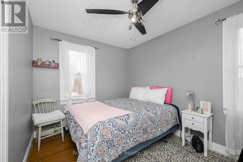 2323 56 Highway, Hamilton, ON - Indoor Photo Showing Bedroom
