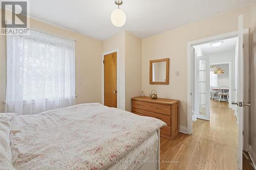 291 Merle Avenue, Burlington, ON - Indoor Photo Showing Bedroom