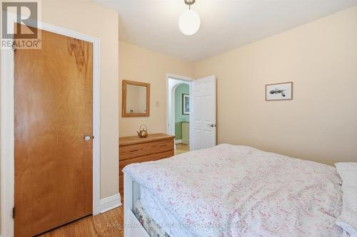 291 Merle Avenue, Burlington, ON - Indoor Photo Showing Bedroom