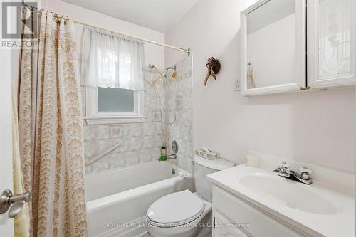 291 Merle Avenue, Burlington, ON - Indoor Photo Showing Bathroom