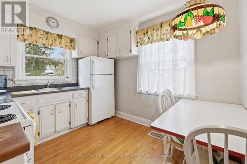 291 Merle Avenue, Burlington, ON - Indoor Photo Showing Kitchen