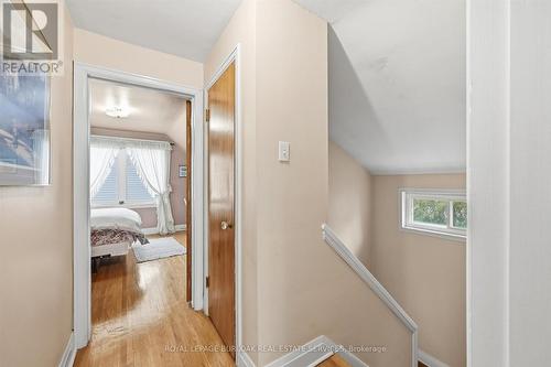 291 Merle Avenue, Burlington, ON - Indoor Photo Showing Other Room