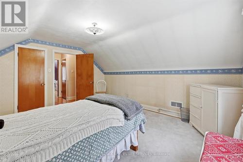 291 Merle Avenue, Burlington, ON - Indoor Photo Showing Bedroom