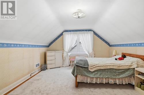 291 Merle Avenue, Burlington, ON - Indoor Photo Showing Bedroom
