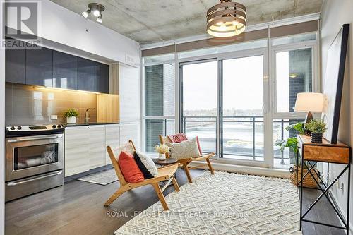 525 - 1190 Dundas Street E, Toronto, ON - Indoor