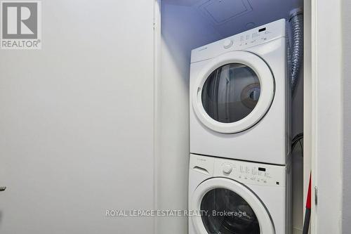 525 - 1190 Dundas Street E, Toronto, ON - Indoor Photo Showing Laundry Room