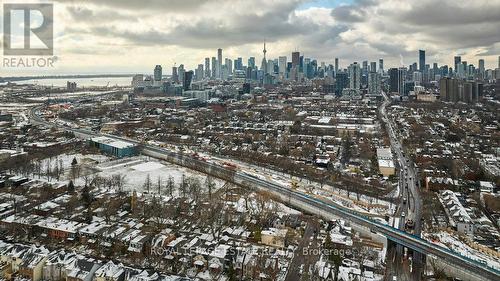 525 - 1190 Dundas Street E, Toronto, ON - Outdoor With View
