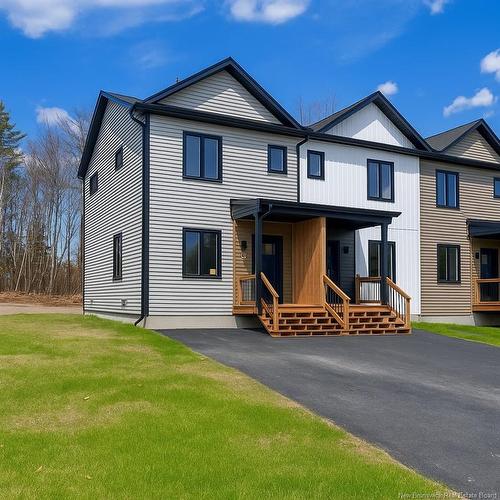 16 18 20 Terry Fox Dr, Oromocto, NB 