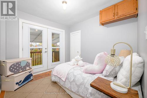 221 Liberty Street N, Clarington (Bowmanville), ON - Indoor Photo Showing Bedroom