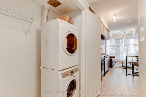4115-181 Dundas Street E, Toronto, ON - Indoor Photo Showing Laundry Room