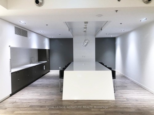 4115-181 Dundas Street E, Toronto, ON - Indoor Photo Showing Other Room