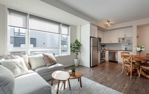 301-1120 Briar Hill Avenue, Toronto, ON - Indoor