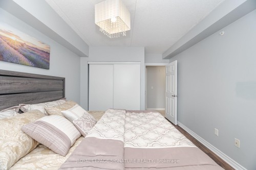 111-67 Kingsbury Square, Guelph, ON - Indoor