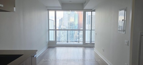3609-290 Adelaide Street W, Toronto, ON - Indoor Photo Showing Other Room