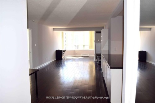 1009-30 Greenfield Avenue, Toronto, ON - Indoor Photo Showing Other Room