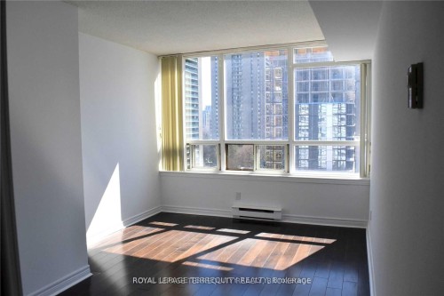 1009-30 Greenfield Avenue, Toronto, ON - Indoor