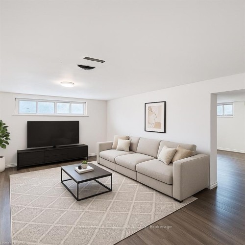 194 Pleasant Avenue, Toronto, ON - Indoor Photo Showing Living Room