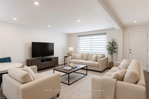 194 Pleasant Avenue, Toronto, ON - Indoor Photo Showing Living Room