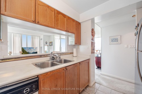 804-3 Hickory Tree Road, Toronto, ON - Indoor Photo Showing Kitchen With Double Sink