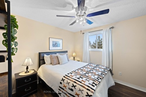 1 Forrestwood Crescent, East Gwillimbury, ON - Indoor Photo Showing Bedroom