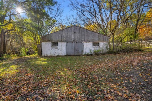 300 Old Bathurst Street, King, ON - Outdoor