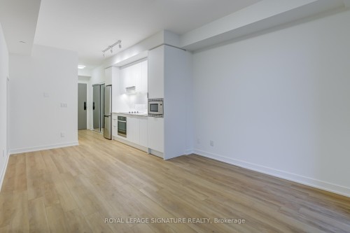 502-3071 Trafalgar Road, Oakville, ON - Indoor Photo Showing Kitchen