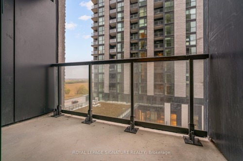 502-3071 Trafalgar Road, Oakville, ON - Outdoor