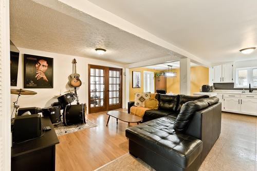 Salon - 52  - 56 3E Avenue, Windsor, QC - Indoor Photo Showing Living Room