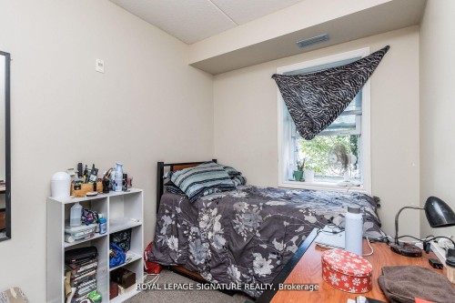 101-253 Lester Street, Waterloo, ON - Indoor Photo Showing Bedroom
