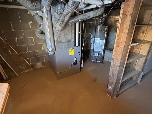112 Mercury Ave. E, Atikokan, ON - Indoor Photo Showing Basement