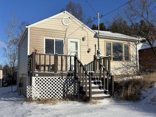 112 Mercury Ave. E, Atikokan, ON - Outdoor